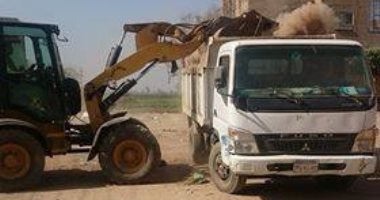 رفع 155 طن قمامة من قريتين بدسوق ضمن حملة قرية نظيفة 