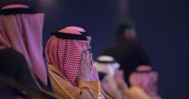 صور وفيديو.. دموع الملك سلمان بن عبدالعزيز على والده فى مهرجان الجنادرية