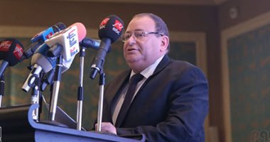 نائب وزير الكهرباء يفتتح النسخة الـ31 من معرض مصر للطاقة