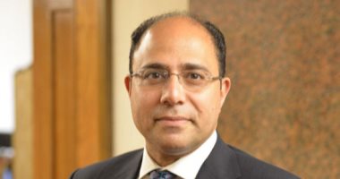 سفير مصر بأوتاوا يشيد بدور وزارة الثقافة لتسهيل إيفاد الفرقة القومية لكندا