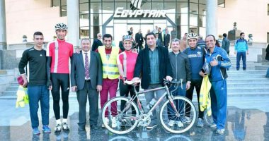 مصر للطيران تنظم ماراثون دراجات للعاملين تحت شعار "توفيرا للطاقة والبنزين"