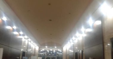 مطار القاهرة ينهى تغيير نظام الإضاءة بمبنى الخدمة المميزة بـ11 ألف جنيه
