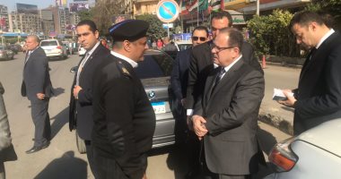 صور.. وزير الداخلية يتفقد الخدمات الأمنية بشارع جامعة الدول العربية
