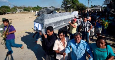 صور.. تشييع جثامين 13 شخصا بعد تحطم مروحية وزير الداخلية بالمكسيك