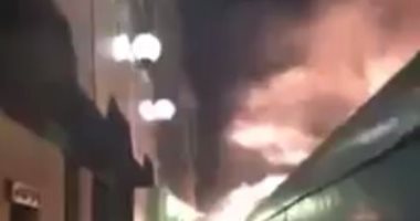 فيديو.. لحظة حريق أحد عربات قطار "القاهرة_الإسماعيلية" بمحطة شبرا الخيمة