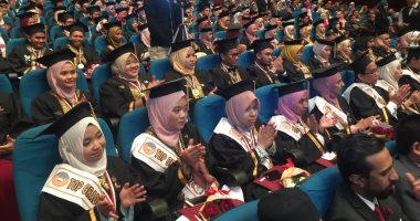 رئيس جامعة طنطا ومحافظ الغربية يشاركان فى تخريج الدفعة السادسة للطلاب الماليزيين