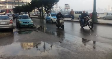 سقوط أمطار متوسطة على دمياط وفتح بوغاز عزبة البرج أمام حركة الصيد