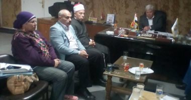 رئيس مدينة طور سيناء يناقش مشاكل العنف ضد الطفل