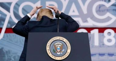 فيديو.. ترامب يمازح المشاركين بمؤتمر المحافظين فى واشنطن بشأن "صلعته"