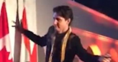 فيديو وصور.. رئيس وزراء كندا يرقص هندى ويثير غضب الكنديين