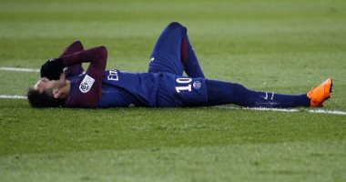 شاهد أول صورة لإصابة نيمار فى مباراة باريس سان جيرمان ومارسيليا