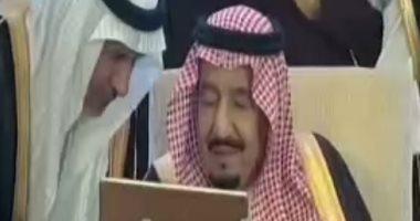 الملك سلمان يصل مقر تدريبات "درع الخليج" لحضور الفعالية بحضور القادة العرب