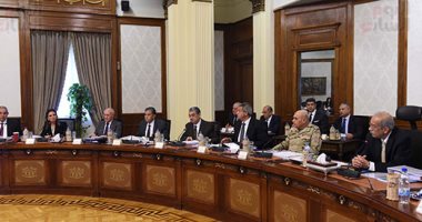 رئيس الوزراء يوجه بتشكيل لجنة متخصصة لاستكمال دراسة "بناء المواطن المصرى"
