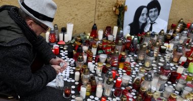 "وول ستريت": قتل صحفى سلوفاكى بسبب كتاباته عن علاقة بين الحكومة والمافيا