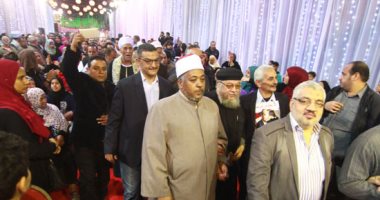 مؤتمر دعم الرئيس بإمبابة: مسلمو مصر ومسيحيوها على قلب رجل واحد مع السيسى