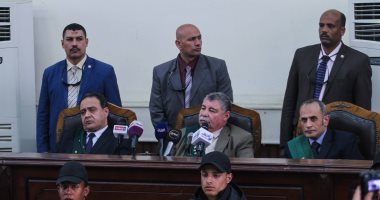 قاضى فض اعتصام رابعة للمتهمين: "هحبسكم سنة بتهمة الإخلال بنظام الجلسة"