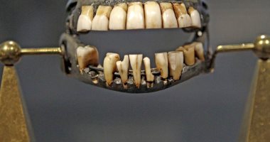 طاقم أسنان جورج واشنطن مصنوع من العبيد والفقراء.. تعرف على التفاصيل
