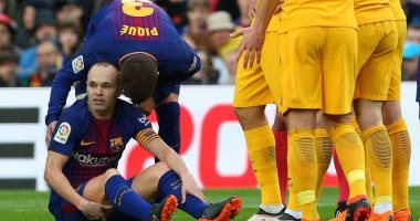 برشلونة يكشف عن حجم إصابة قائده أندريس إنييستا 