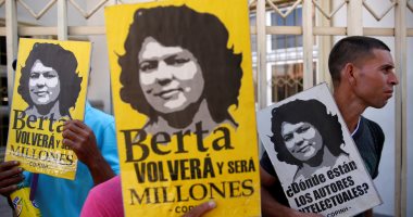 صور.. سكان هندوراس الأصليين يتظاهرون فى العاصمة أثناء التحقيق فى قتل ناشطة
