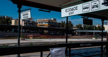 صور.. إضراب عمال السكك الحديدية فى اليونان احتجاجا على خطط الخصخصة