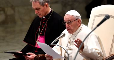بابا الفاتيكان يدعو لبذل الجهود لحل الأزمة فى سوريا