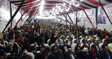 صور وفيديو.. آلاف المواطنين بالسويس يحتشدون بمؤتمر تأييد الرئيس السيسي