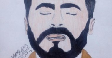 صور.. طالب يشارك "اليوم السابع" موهبته فى الرسم ويحلم بمعرض لبيع رسوماته