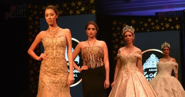 الأنوثة تسيطر على مجموعة مصممة الأزياء المصرية سالى منير بمهرجان الموضة العربية