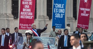 صور.. التشيليون يحتفلون بفوز الرئيس "بينيرا" بولاية جديدة لرئاسة البلاد