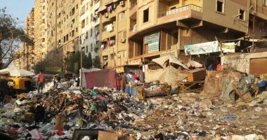 صور.. شكوى من انتشار القمامة بآخر شارع مصطفى النحاس فى مدينة نصر