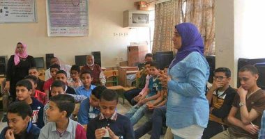 صور.. فريق التوعية بـ"مياه الأقصر" ينظم ندوة لطلاب مدرسة ناصر الإعدادية بإسنا