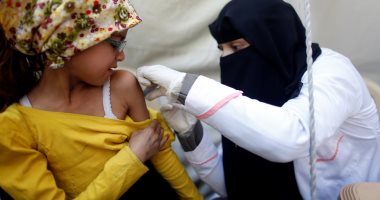 صور.. حملة لتطعيم أكثر من مليونى طفل ضد الدفتيريا فى 20 محافظة يمنية