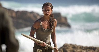 سخرية من حجم "صدر" أليشا فيكاندر بطلة Tomb Raider بعد أنجلينا جولى