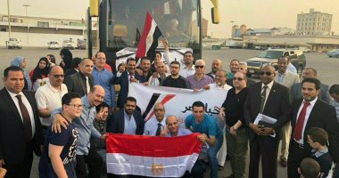 صور.. "الهجرة" تنقل مصريين بالسعودية لمراكز الاقتراع استجابة لطلبهم