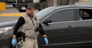 صور.. مقتل اثنين من رجال الشرطة المكسيكية بطلقات مجهولين