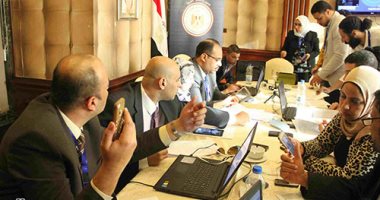 غرفة عمليات وزارة الهجرة تستجيب لـ249 استفسارًا من المصريين بالخارج (صور)