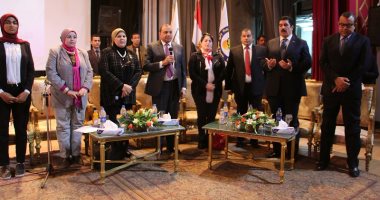 رئيس جامعة بنى سويف: المرأة المصرية وقفت وراء أبطالنا ودفعتهم للجهاد
