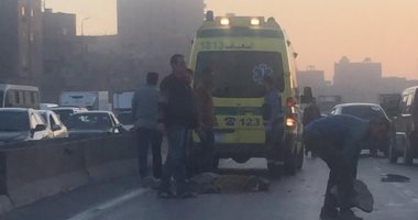إصابة شخص صدمته سيارة أثناء عبوره طريق الفيوم الصحراوى 