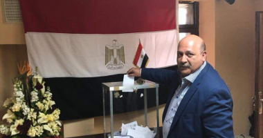 وفد رجال أعمال يدلى بصوته فى انتخابات الرئاسة بالسفارة المصرية بالرباط