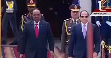 الرئيس السودانى: نحن شعب واحد يربطنا تاريخ وثقافة ودين ونصلى لاستقرار مصر