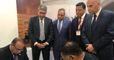 وزير الطيران يشهد توقيع اتفاقية بين مصر للطيران للصيانة والخطوط الكينية