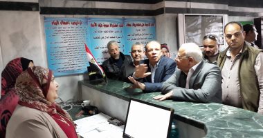 محافظ بورسعيد يحث العاملين بحى المناخ المشاركة بالانتخابات الرئاسية