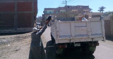 حملة نظافة ورفع المخلفات والتراكمات بشوارع مدينة طما