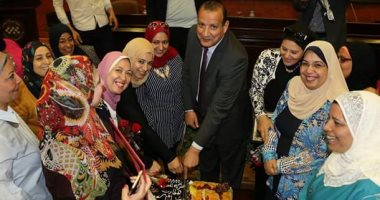 المصرية للمطارات تقيم حفلا لتكريم الأمهات المثاليات
