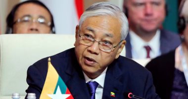 صور.. الرئيس البورمى "هتين كياو" يستقيل من منصبه