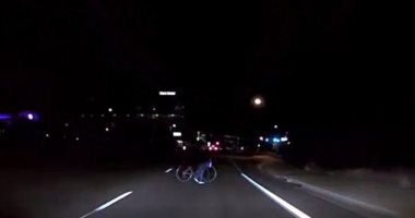 فيديو يظهر لحظة دهس سيارة أوبر ذاتية القيادة أحد المشاة