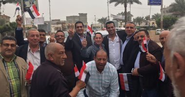 صور.. "من أجل مصر" تنظم مؤتمرا حاشدا لدعم السيسي بمركز الزرقا