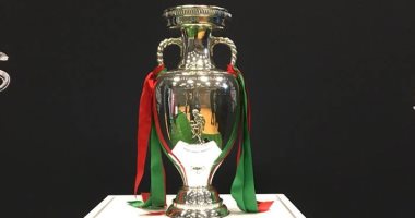 منتخب البرتغال يصطحب "كأس أوروبا" لملعب لاتس جراند قبل مواجهة مصر