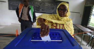 صور.. مواطنو ساحل العاج يدلون بأصواتهم فى الانتخابات البرلمانية