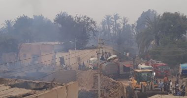 محافظ الجيزة: تضرر 25 منزلا من حريق الواحات وتحرير 50 محضرا للمزارعين لإهمالهم